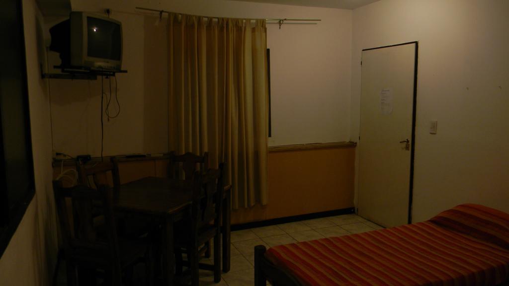 Punto Urbano Hostel Mendoza Phòng bức ảnh